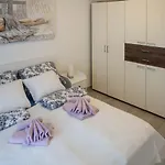 Montona Apartment *