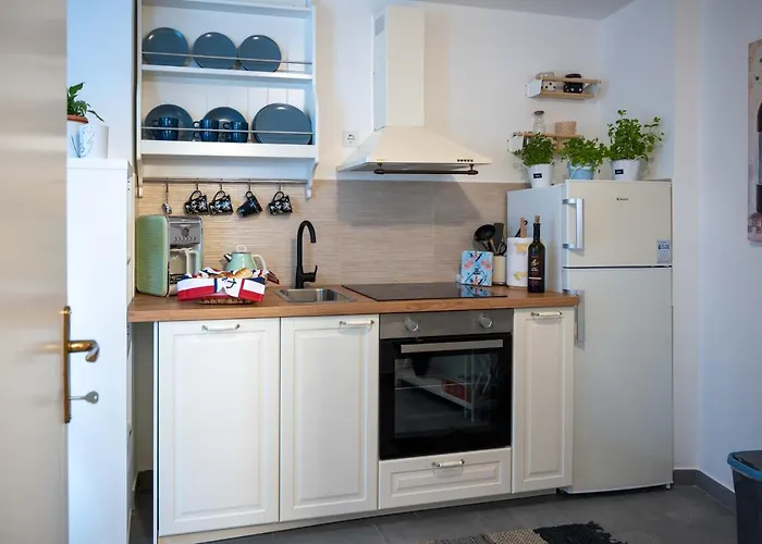 Montona Apartman Póla